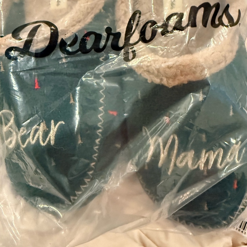 Dearfoams “Mama Bear” Spruce Green Slippers